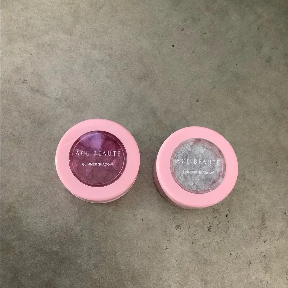 TWO ACE BEAUTĒ‎ GLIMMER SHADOWS
